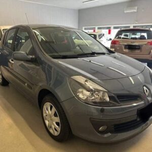 renault-clio-14l-98hk-bensin
